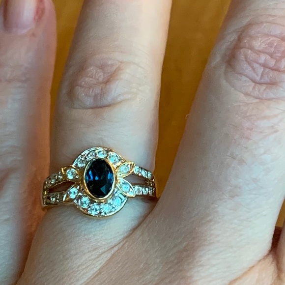 Ring - Picture 7 of 9